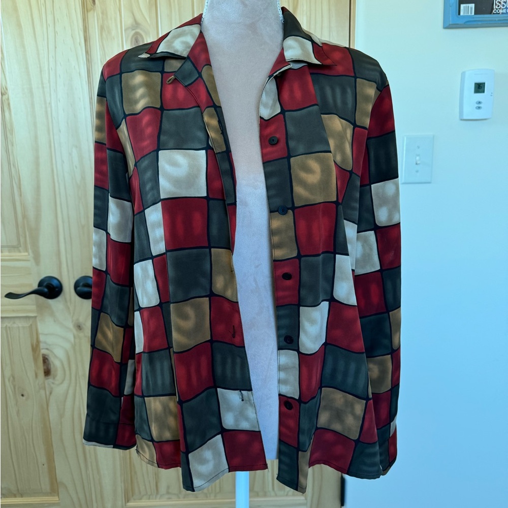 Square Pattern Button Down Blouse - Picture 2 of 6